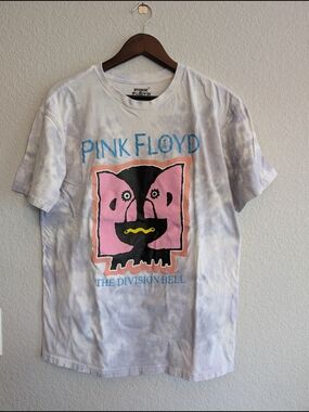 Men's Size M Pink Floyd "The Division Bell" Graphic Tee - Pink & Blue Print